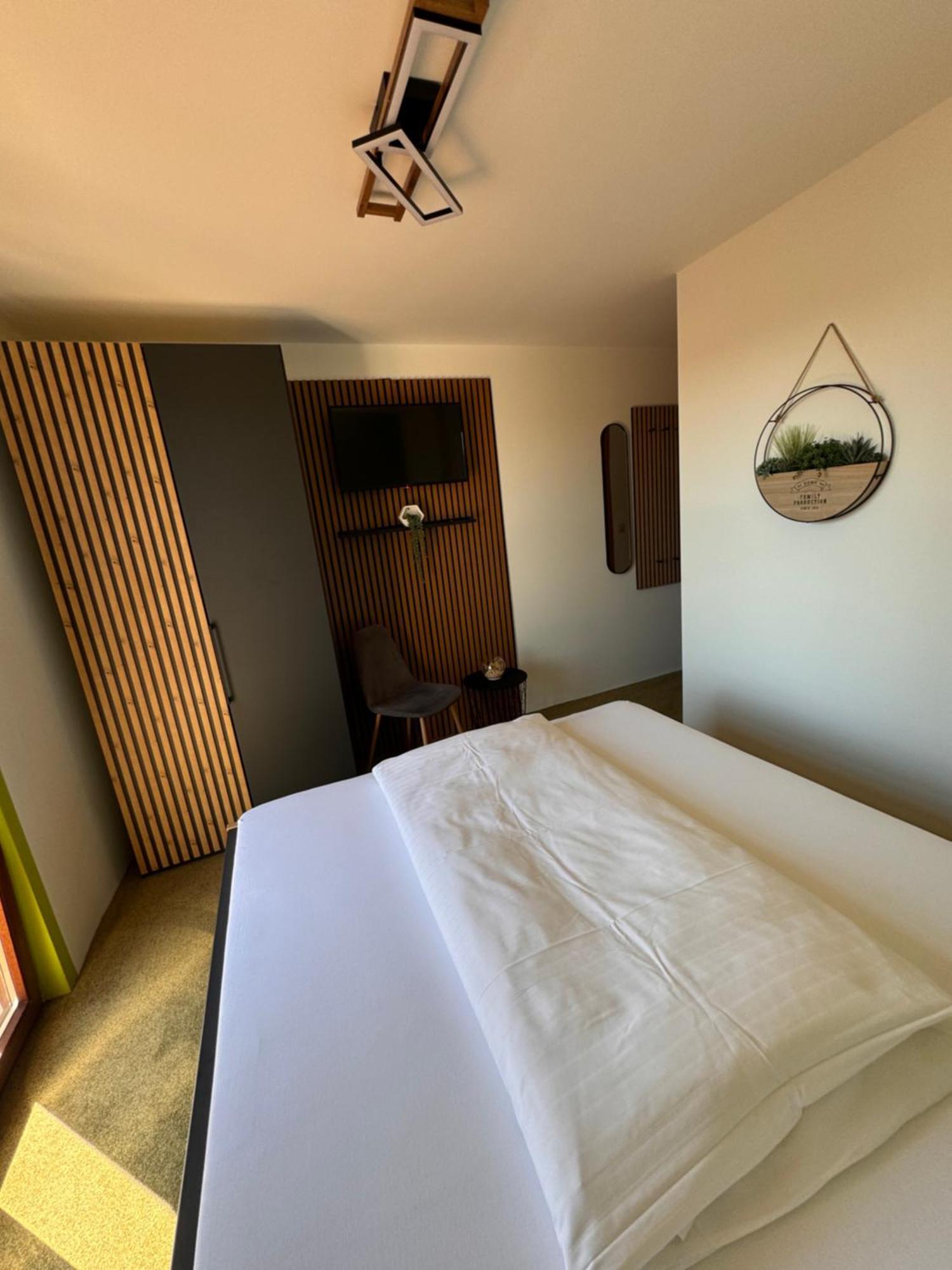 Hotel Rebstoeckel à Schweigen-Rechtenbach Extérieur photo